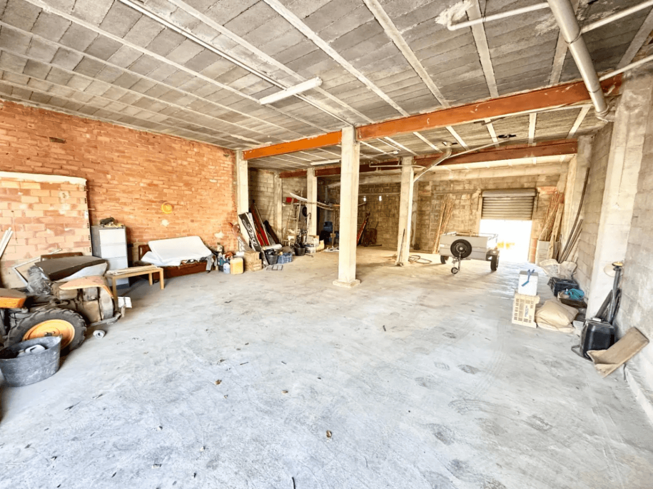 Opportunité : Immeuble avec Jardin de 180 m² et Toit-terrasse avec Vue sur la Mer