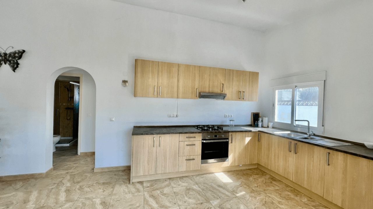 Villa zu verkaufen in Orba: Panoramablick, separates Gästeapartment