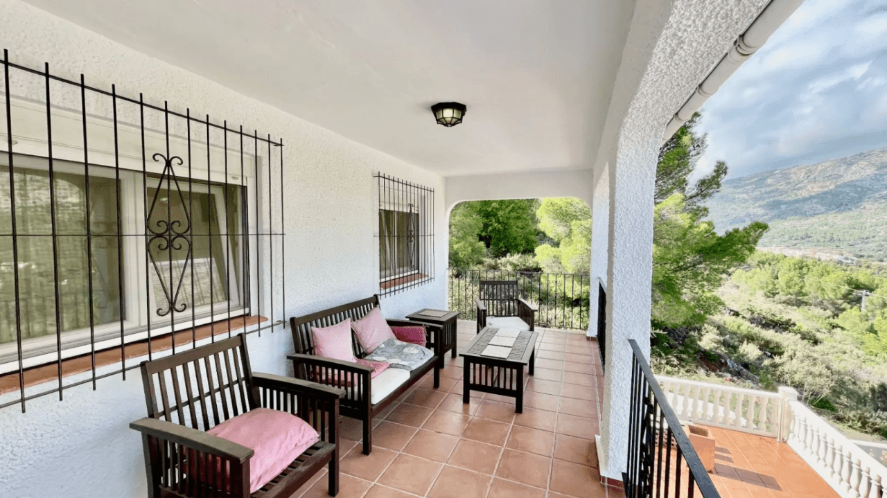 Villa à vendre à Benigembla : Paisible, rurale, entièrement privée