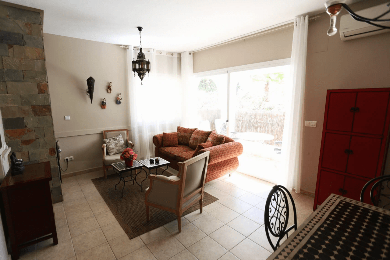 Maison de ville moderne à vendre à Jalon : exposée sud