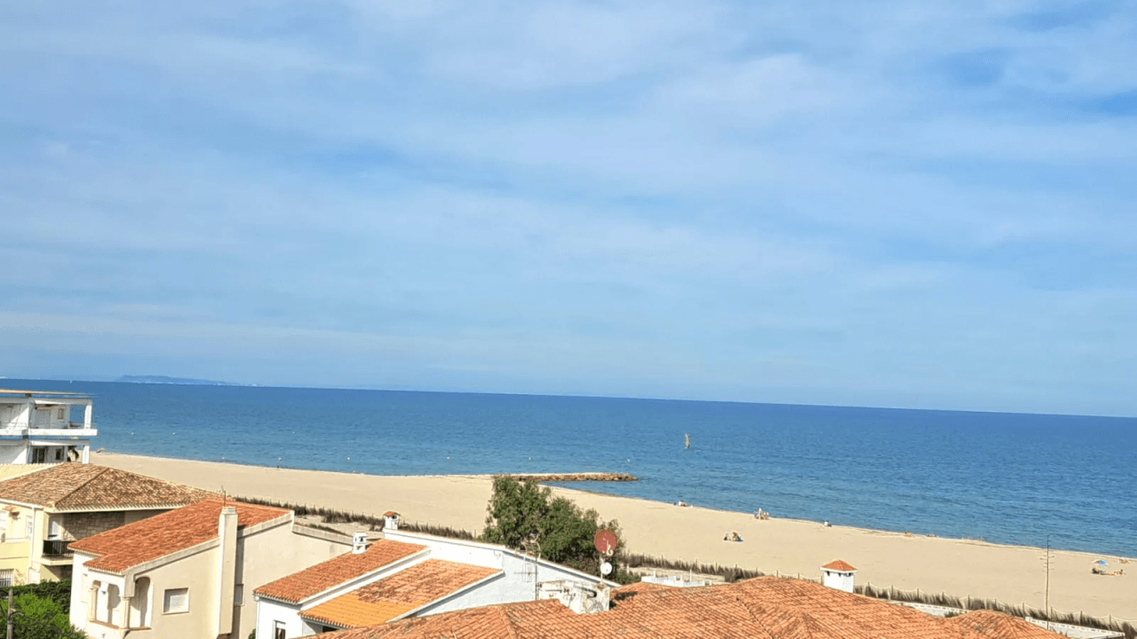 Appartement lumineux de 2 chambres à Els Poblets, à seulement 50 mètres de la plage !