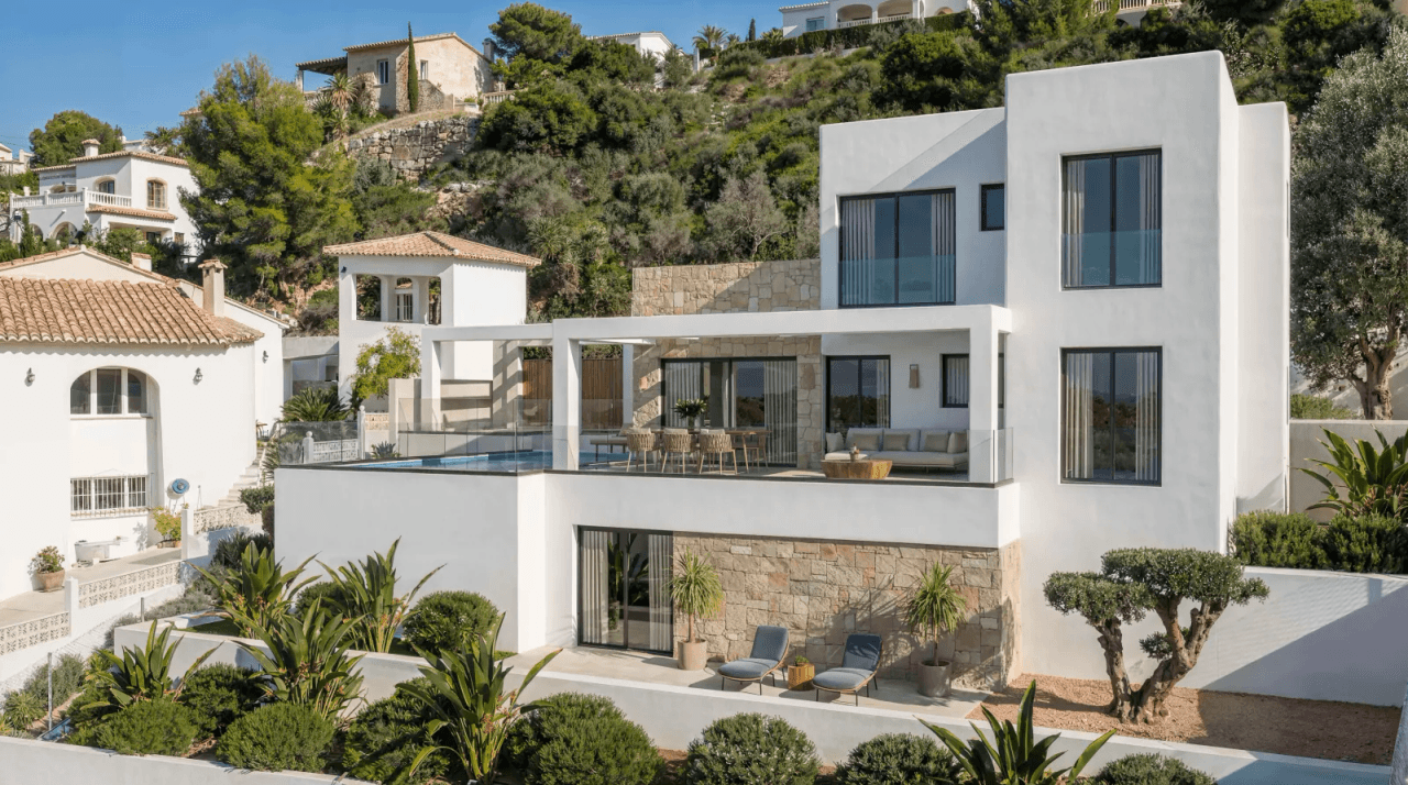 Villa neuve de 4 chambres et 4 salles de bains