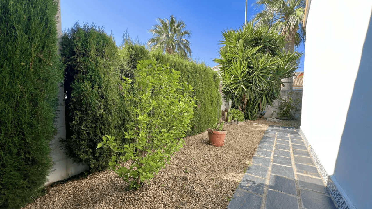 Superbe maison jumelée à El Vergel avec 3 chambres et 2 salles de bains