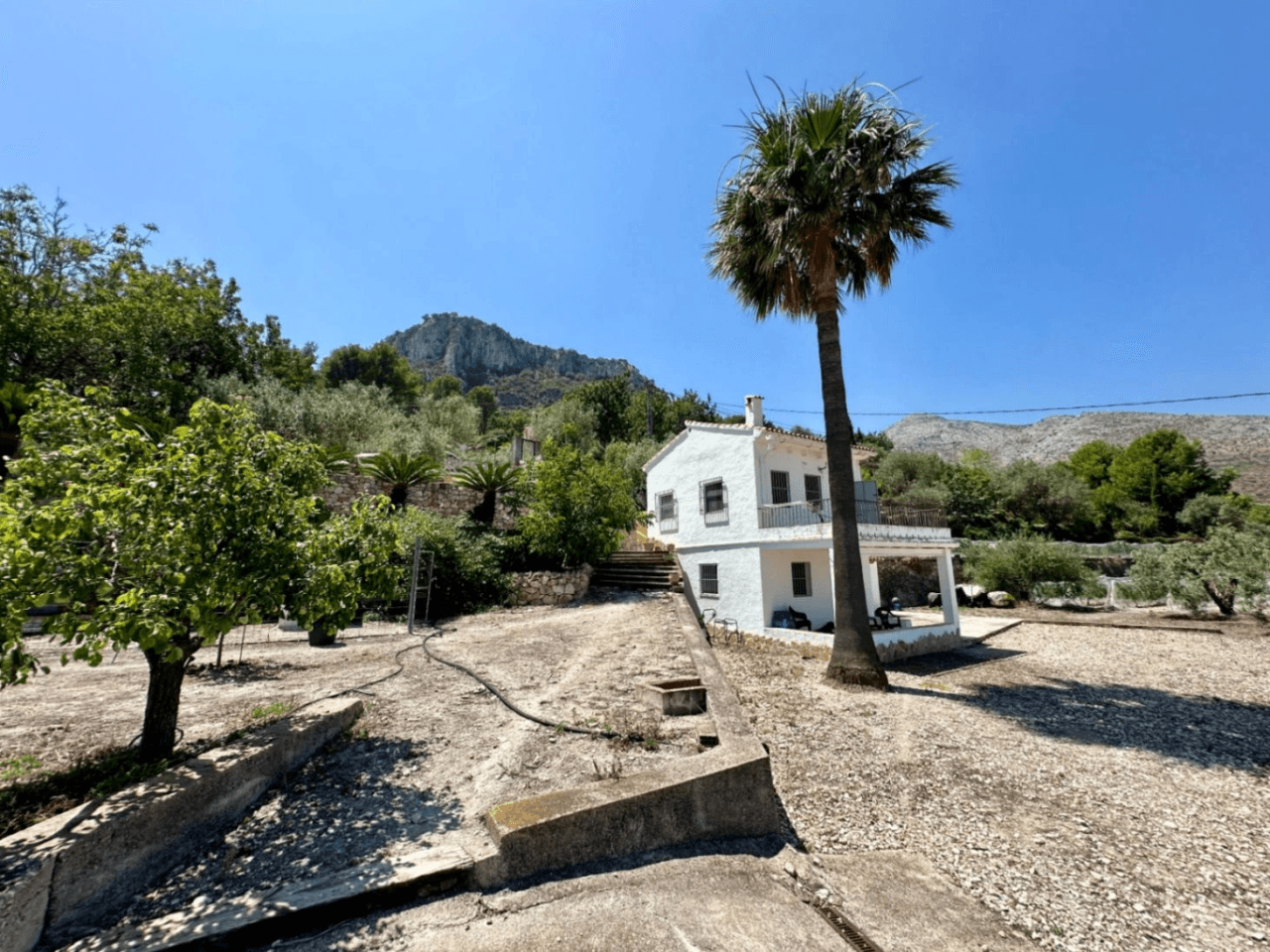 Finca rustique avec de belles vues à Pego