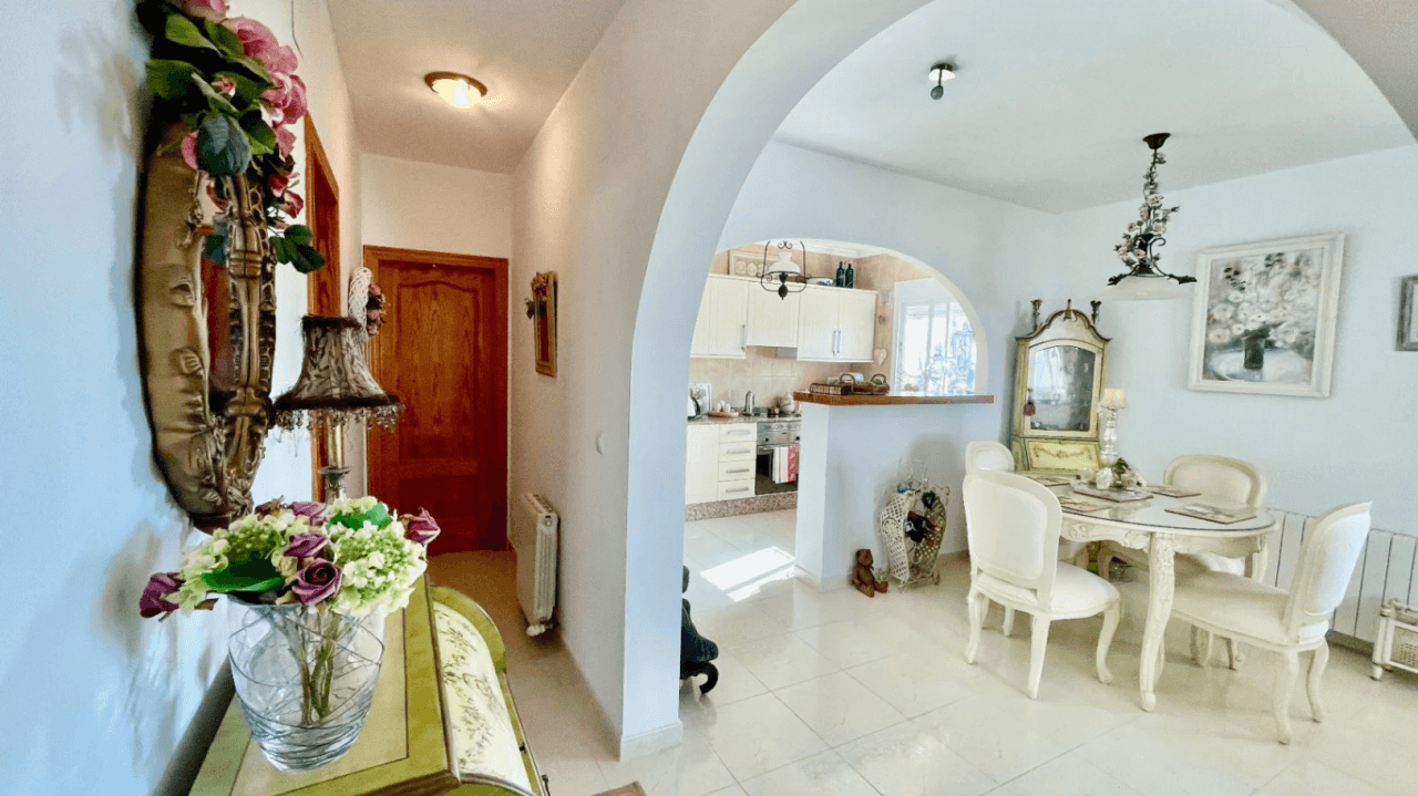Villa à vendre à Jalon : vue spectaculaire sur la vallée, exposition sud