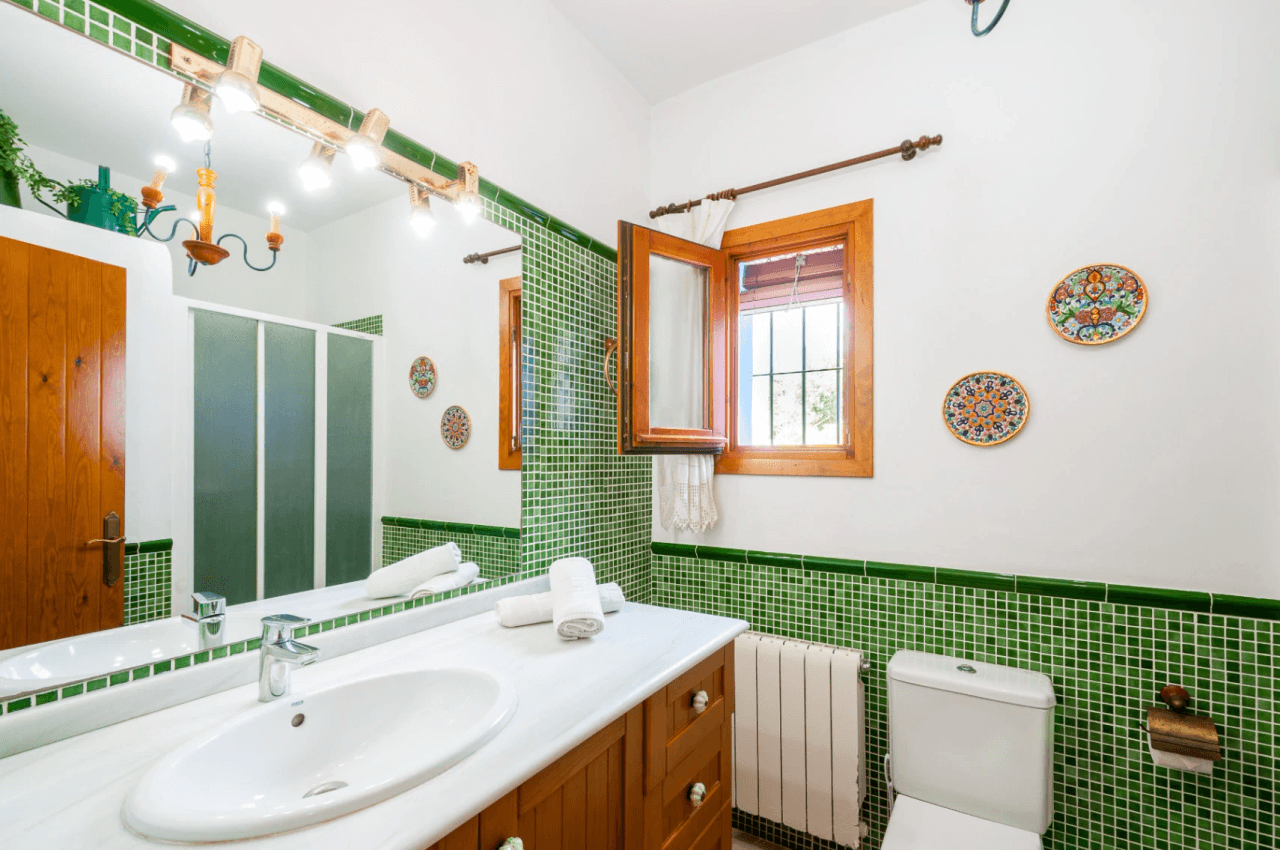 Finca à vendre à Benissa sur un grand terrain avec piscine et maison d‘invités