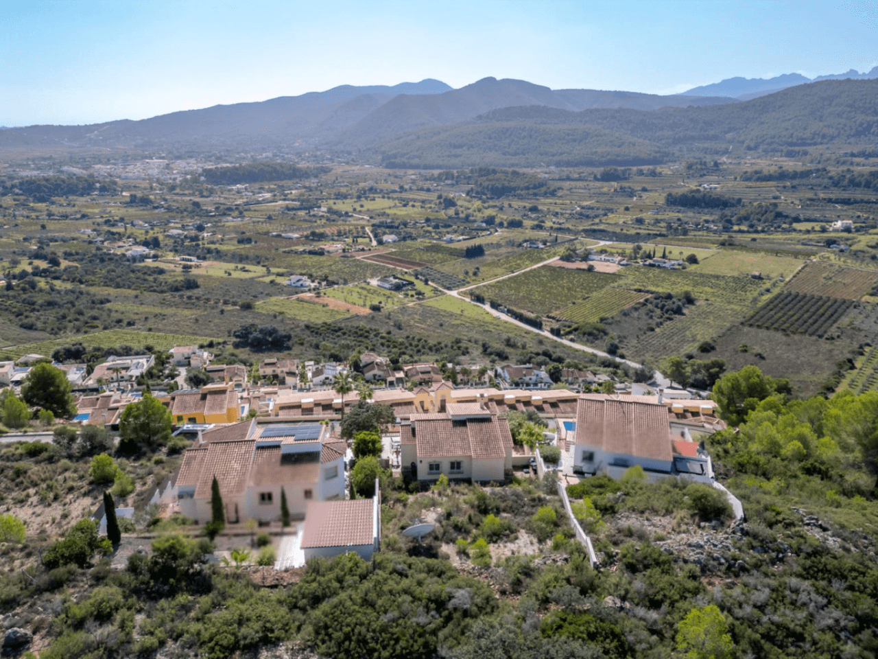 Villa à vendre à Jalon : vue spectaculaire sur la vallée, exposition sud