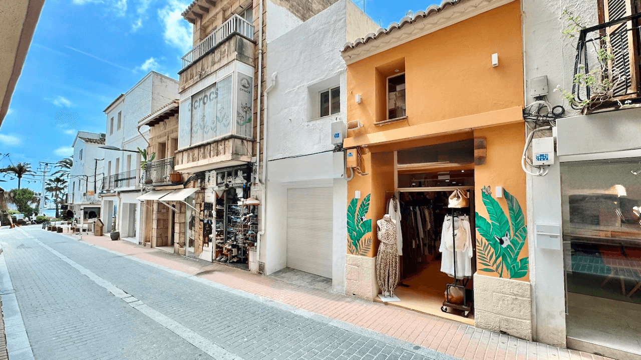 Commercial in Moraira, Moraira Centre