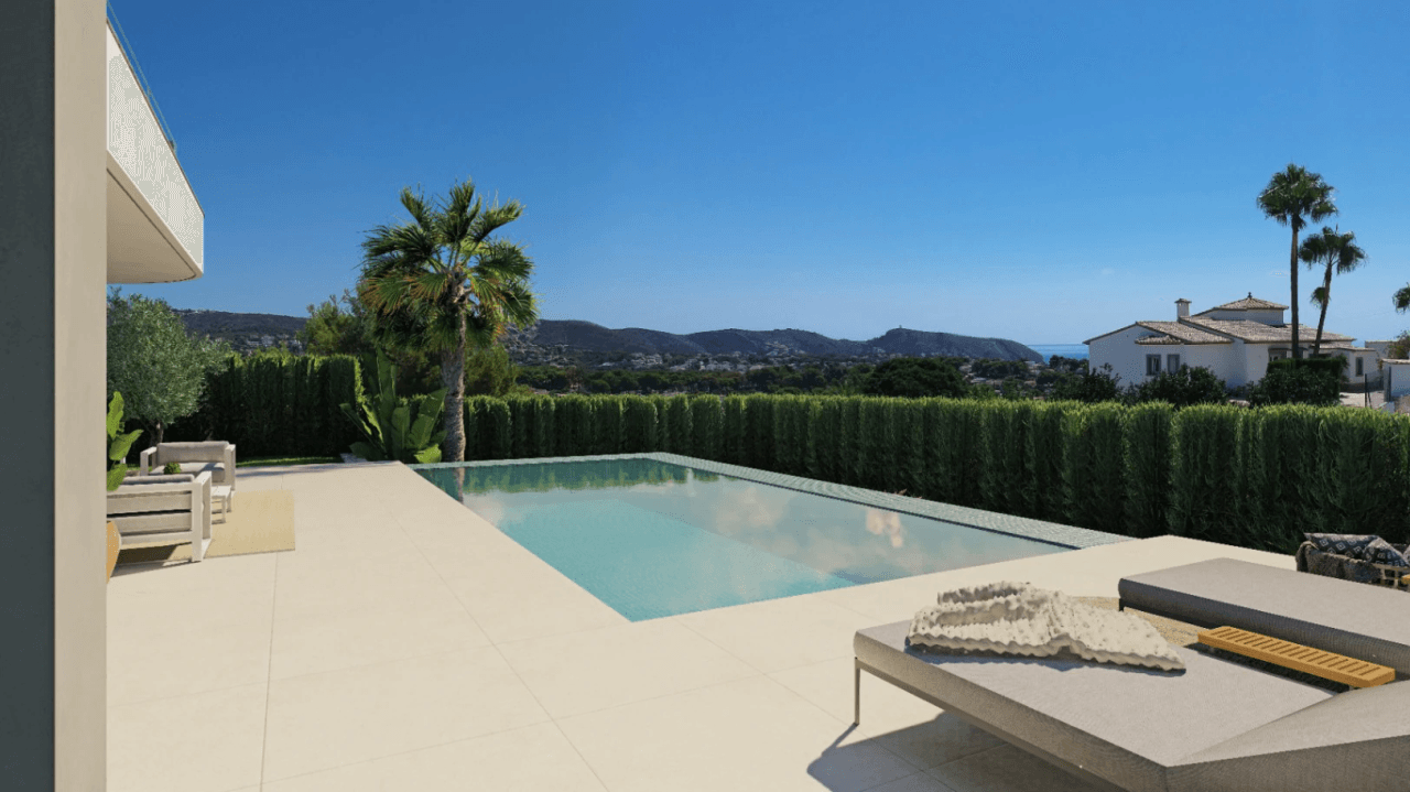 Superbe villa avec vue dégagée sur les montagnes et la mer.
