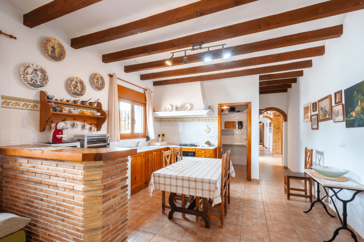 Finca à vendre à Benissa sur un grand terrain avec piscine et maison d‘invités