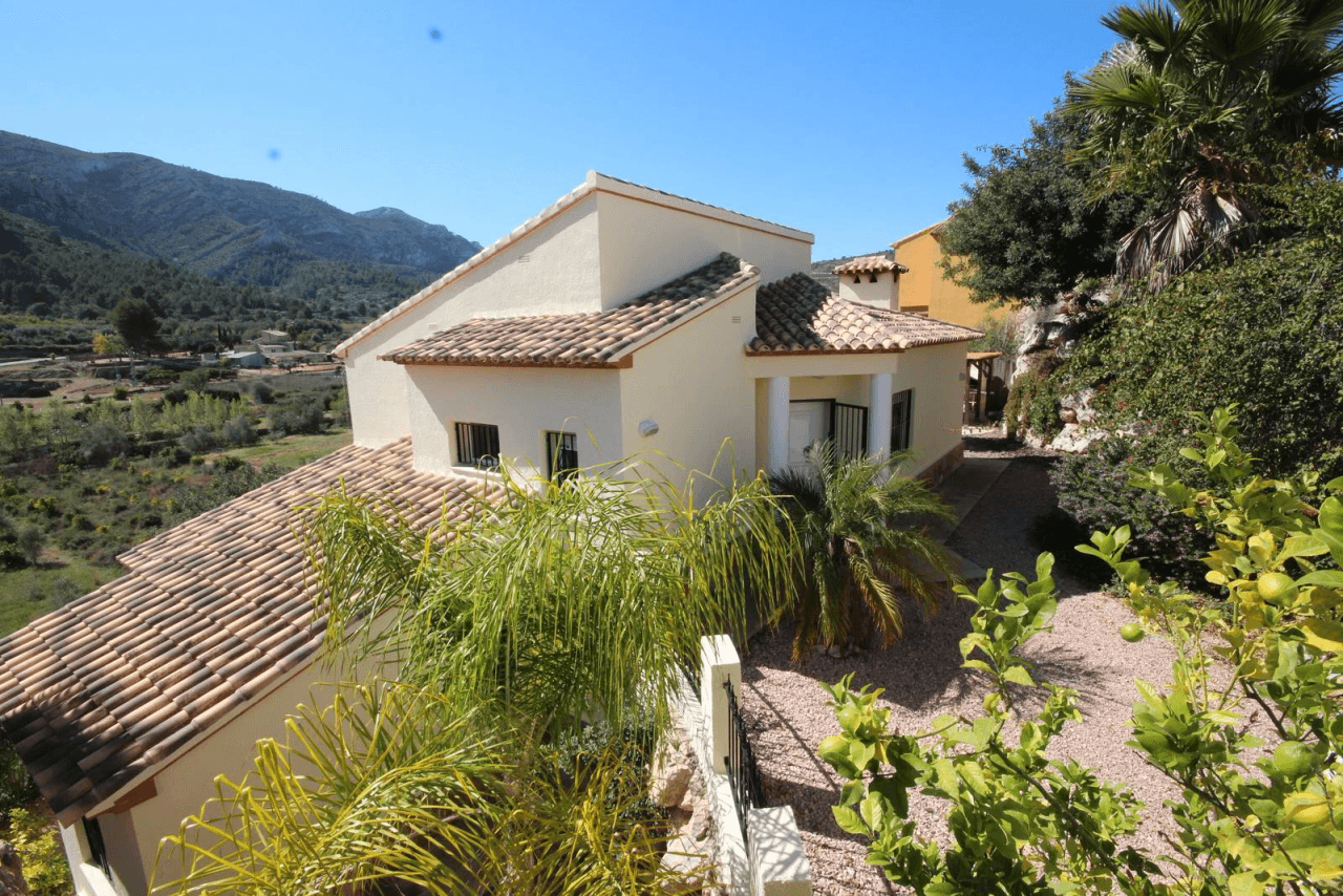 Alquiler. Chalet/Villa à Pedreguer