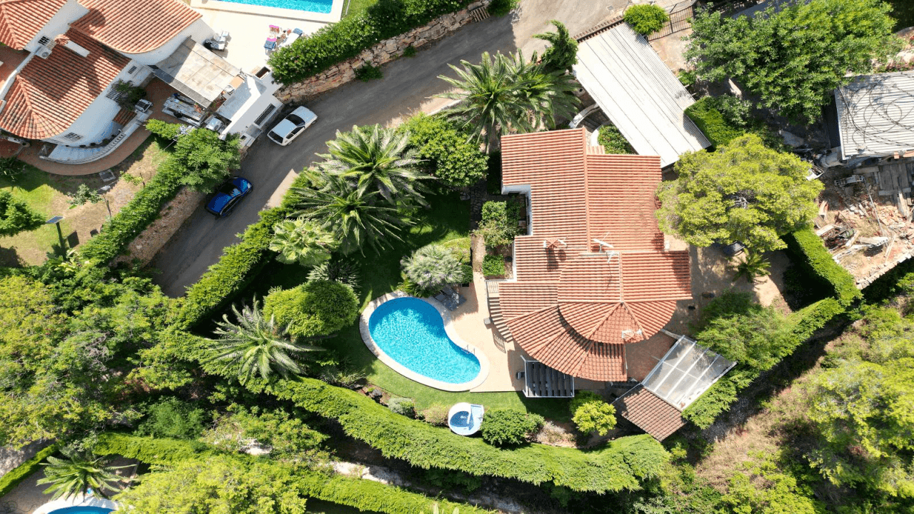Alquiler. Chalet/Villa à Denia