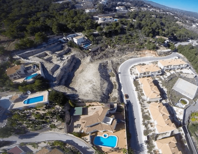 Parcelle à bâtir avec vue mer en vente à Calpe
