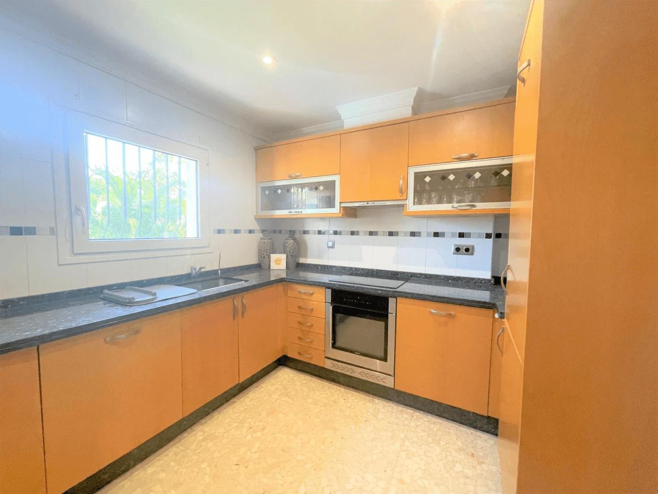 Alquiler. Chalet/Villa à Denia