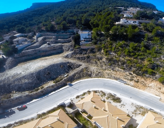 Parcelle à bâtir avec vue mer en vente à Calpe
