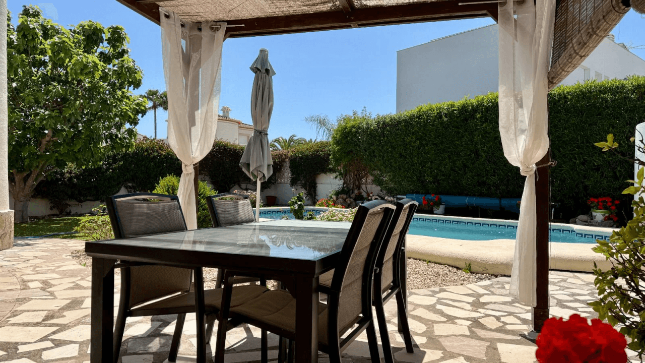 T-0126, magnifique villa privée avec 3 chambres