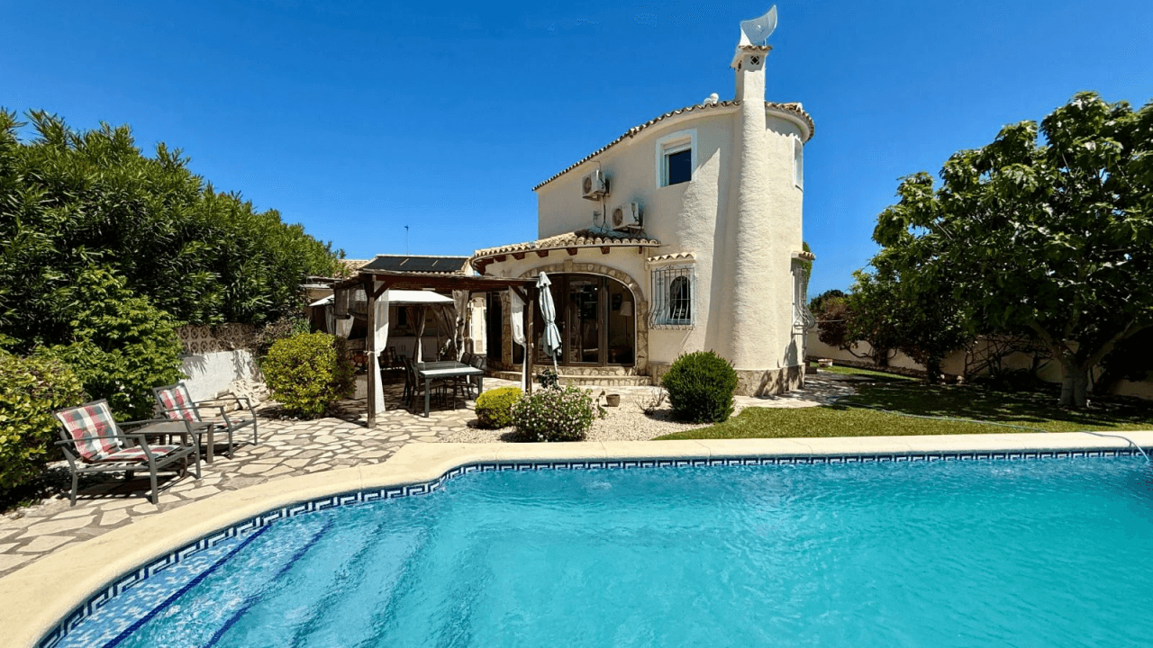 T-0126, magnifique villa privée avec 3 chambres
