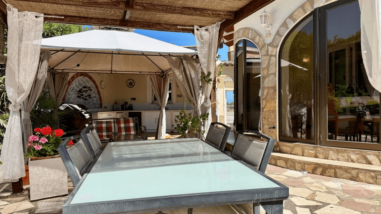 T-0126, magnifique villa privée avec 3 chambres