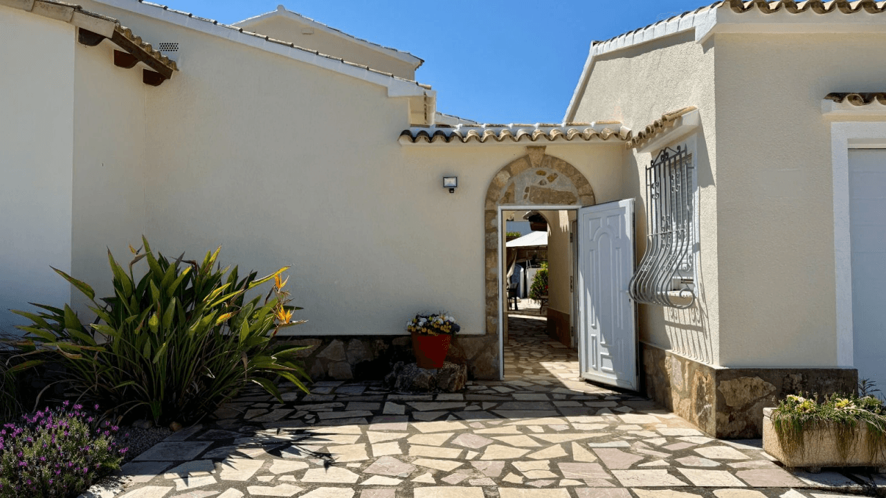 T-0126, magnifique villa privée avec 3 chambres