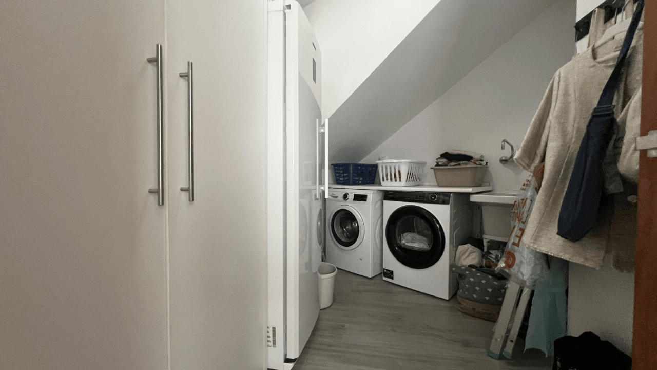Penthouse rénové avec terrasse de 50 m², vue mer et château – Centre de Dénia