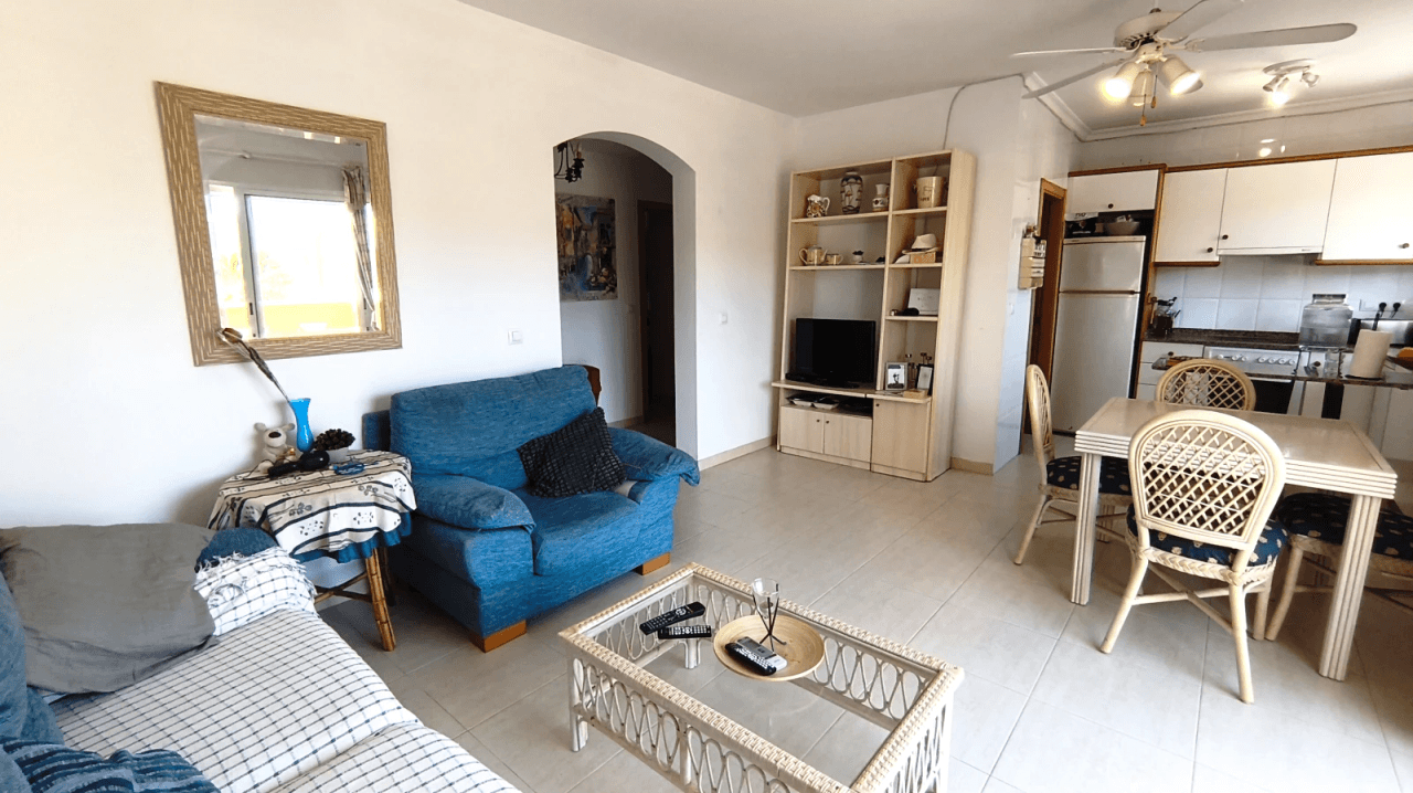 Appartement au dernier étage avec terrasse, place de parking et débarras