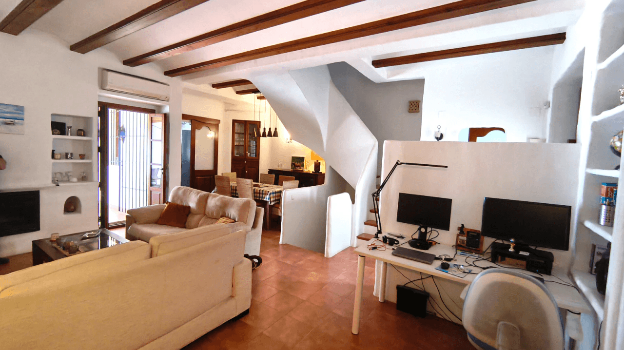 Maison mitoyenne avec garage dans le lotissement CalaXara à La Xara, Denia