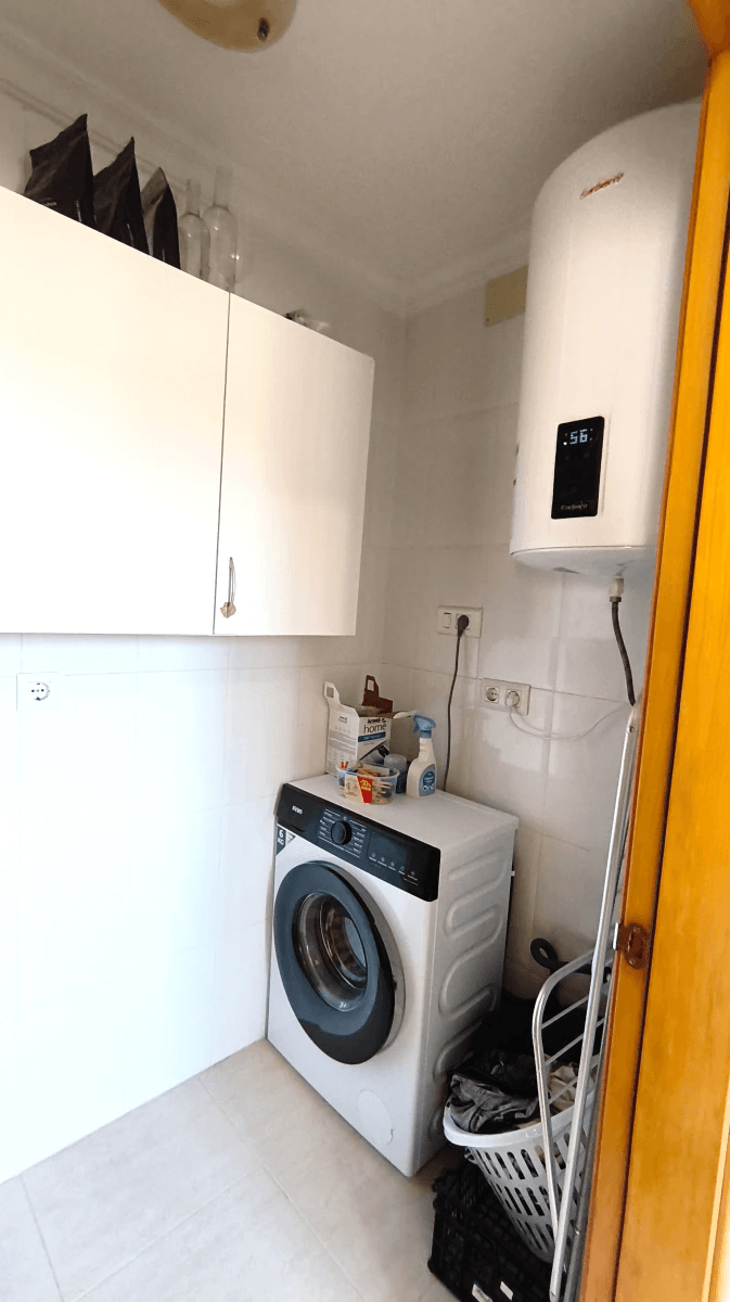 Appartement au dernier étage avec terrasse, place de parking et débarras