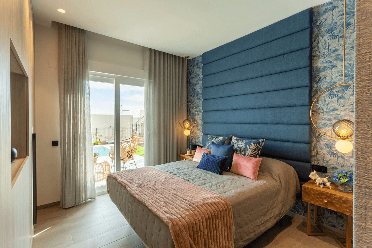 Maisons jumelées de 3 chambres à coucher, 2 salles de bain, air conditionné et piscine privée dans un complexe de golf