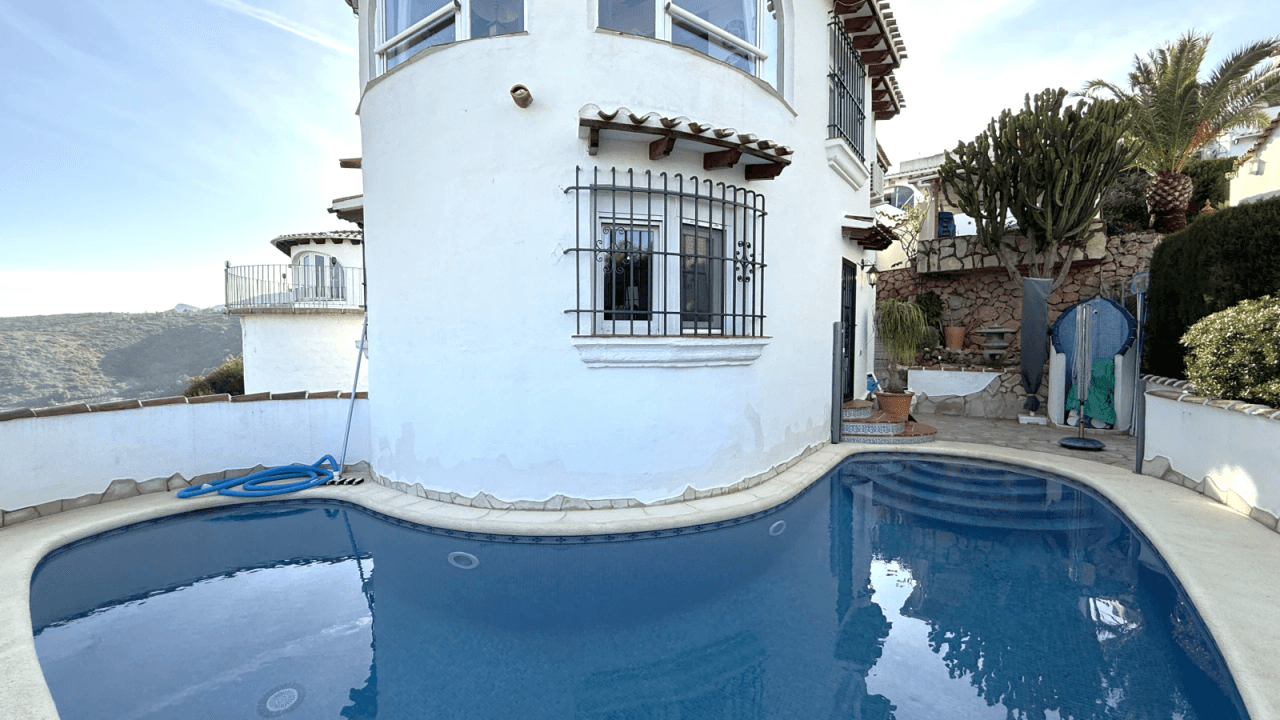 3 Schlafzimmer Villa mit Panoramablick und Pool