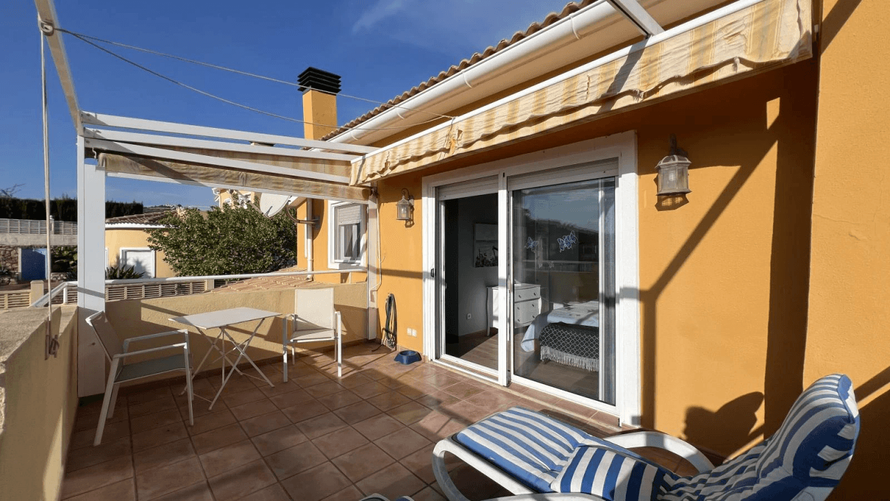 Villa fantastique avec piscine et jardin privés