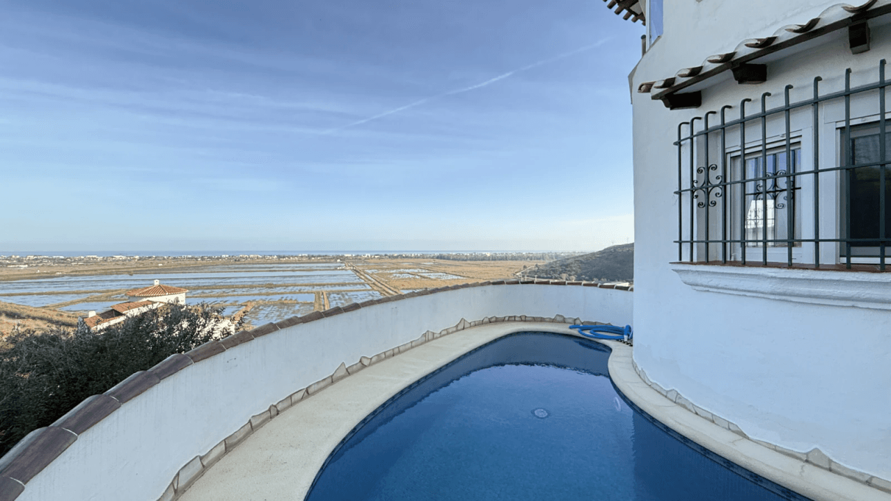 3 Schlafzimmer Villa mit Panoramablick und Pool