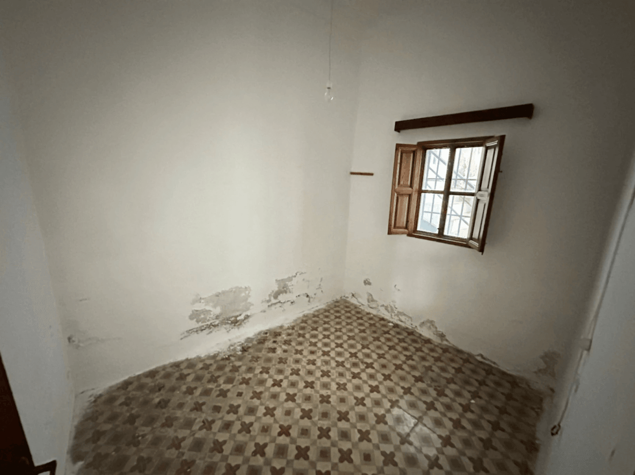 Maison de village avec plus de 100 ans d‘histoire dans le centre historique de Pego