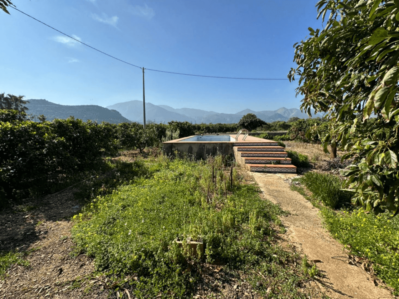 Maison de campagne avec 2 logements et vue sur la mer à Pego