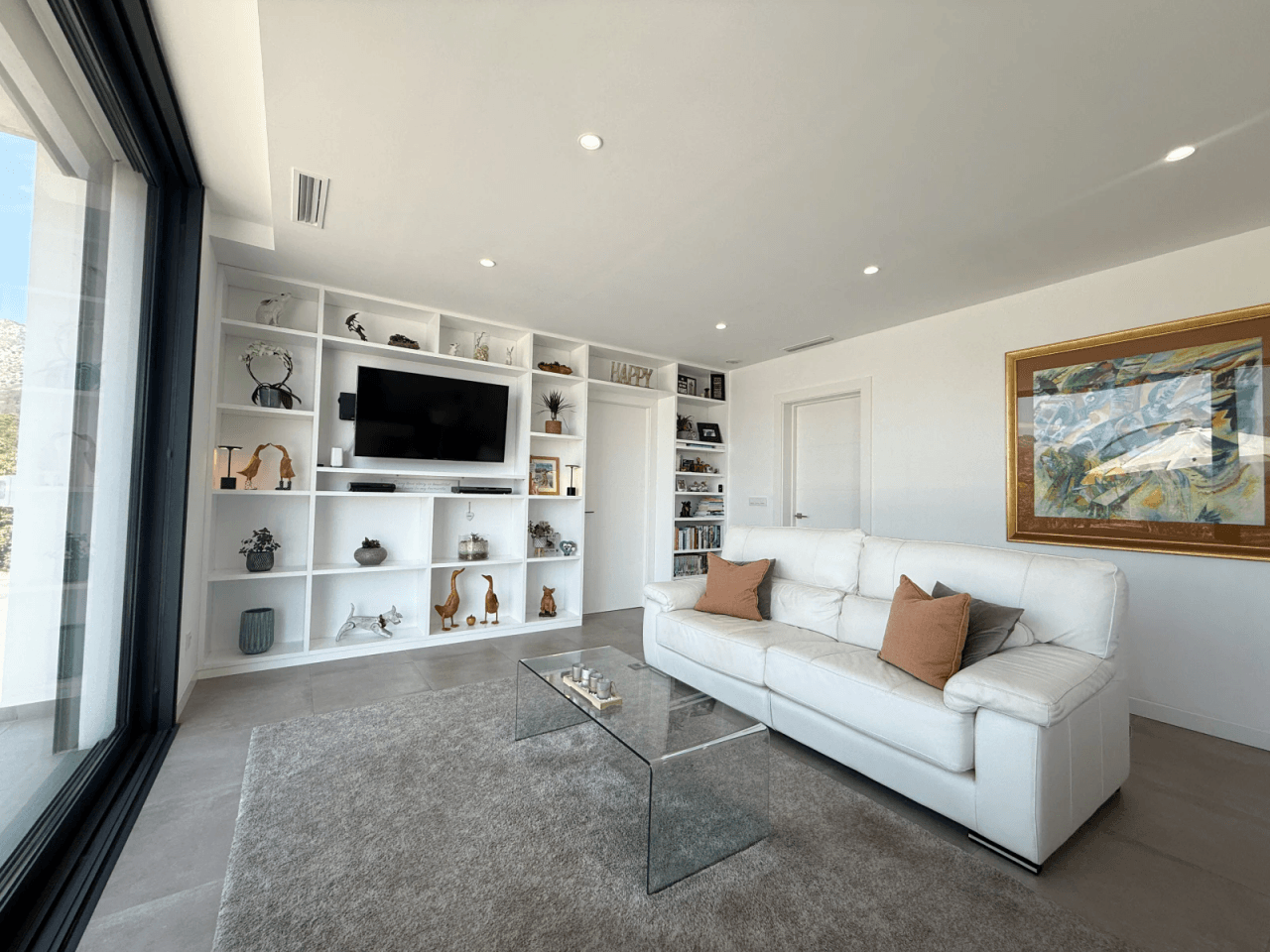 Exklusive Villa mit 3 Schlafzimmern, Garage, Abstellraum und luxuriöser Ausstattung