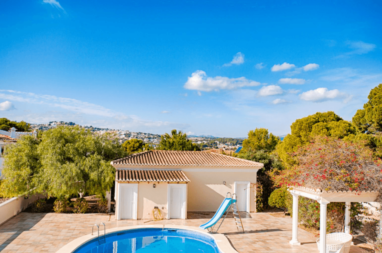 Große elegante Villa mit Meerblick zu verkaufen in Moraira