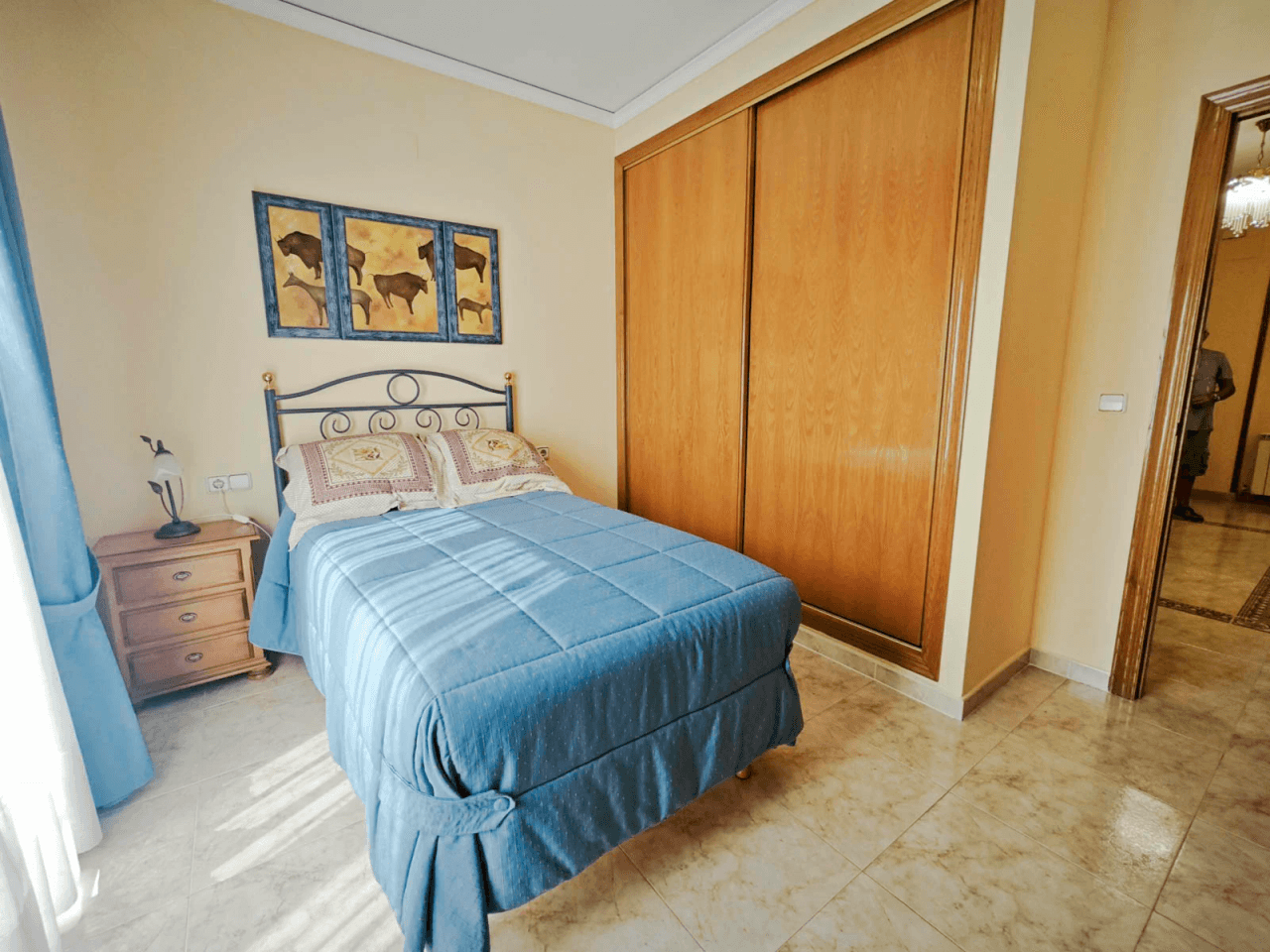 Villa de 270 m2 avec piscine à vendre à Pedreguer, quartier résidentiel à deux pas du centre