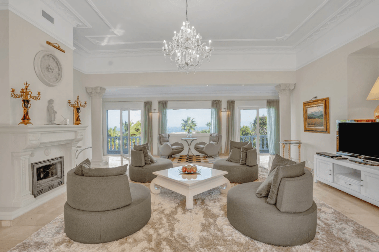 Villa exclusive avec vue dégagée sur la mer, la montagne et le château de Dénia.