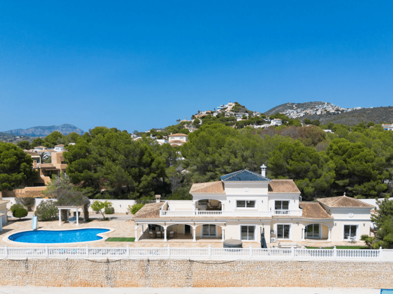 Große elegante Villa mit Meerblick zu verkaufen in Moraira