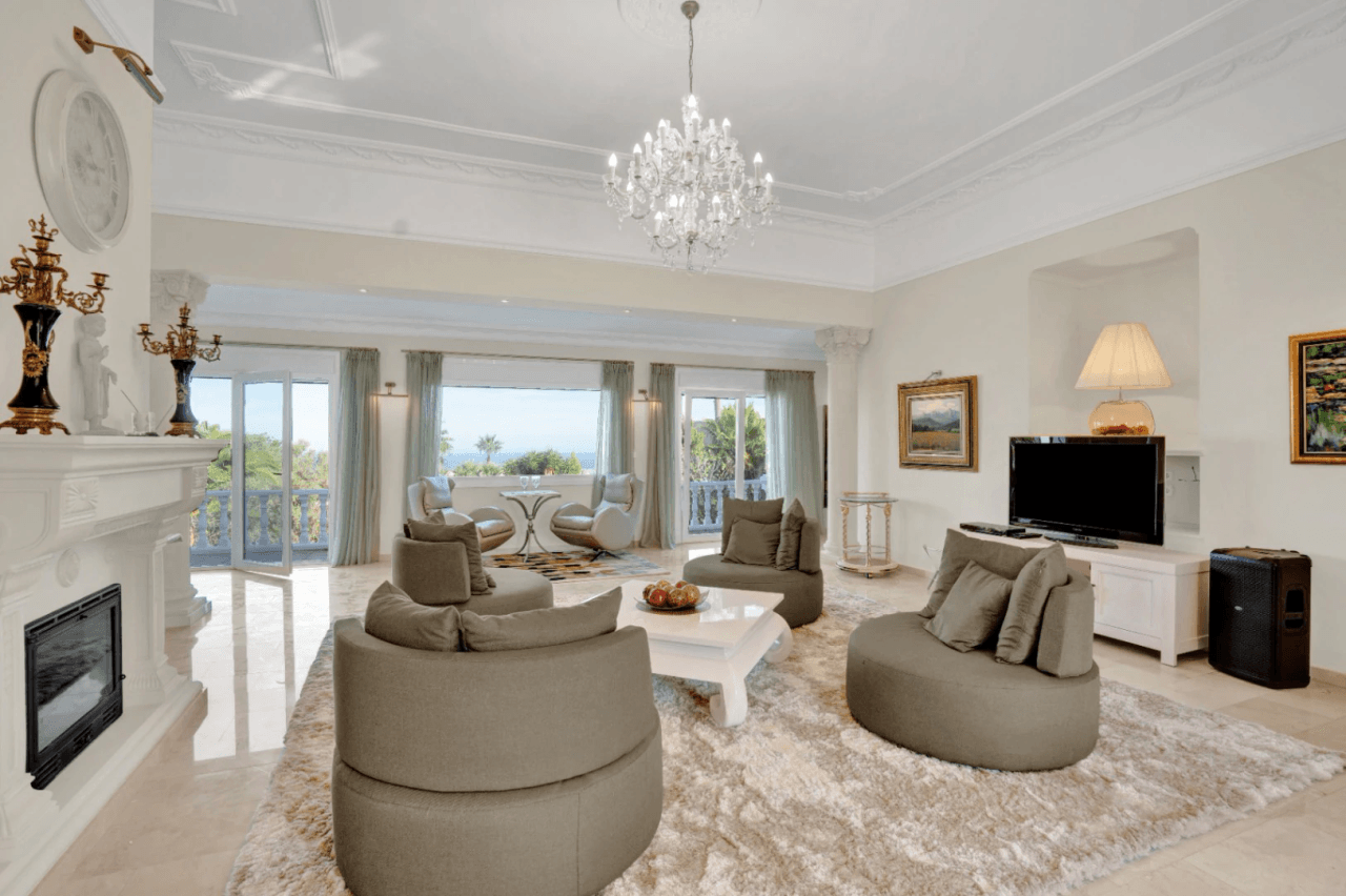 Villa exclusive avec vue dégagée sur la mer, la montagne et le château de Dénia.