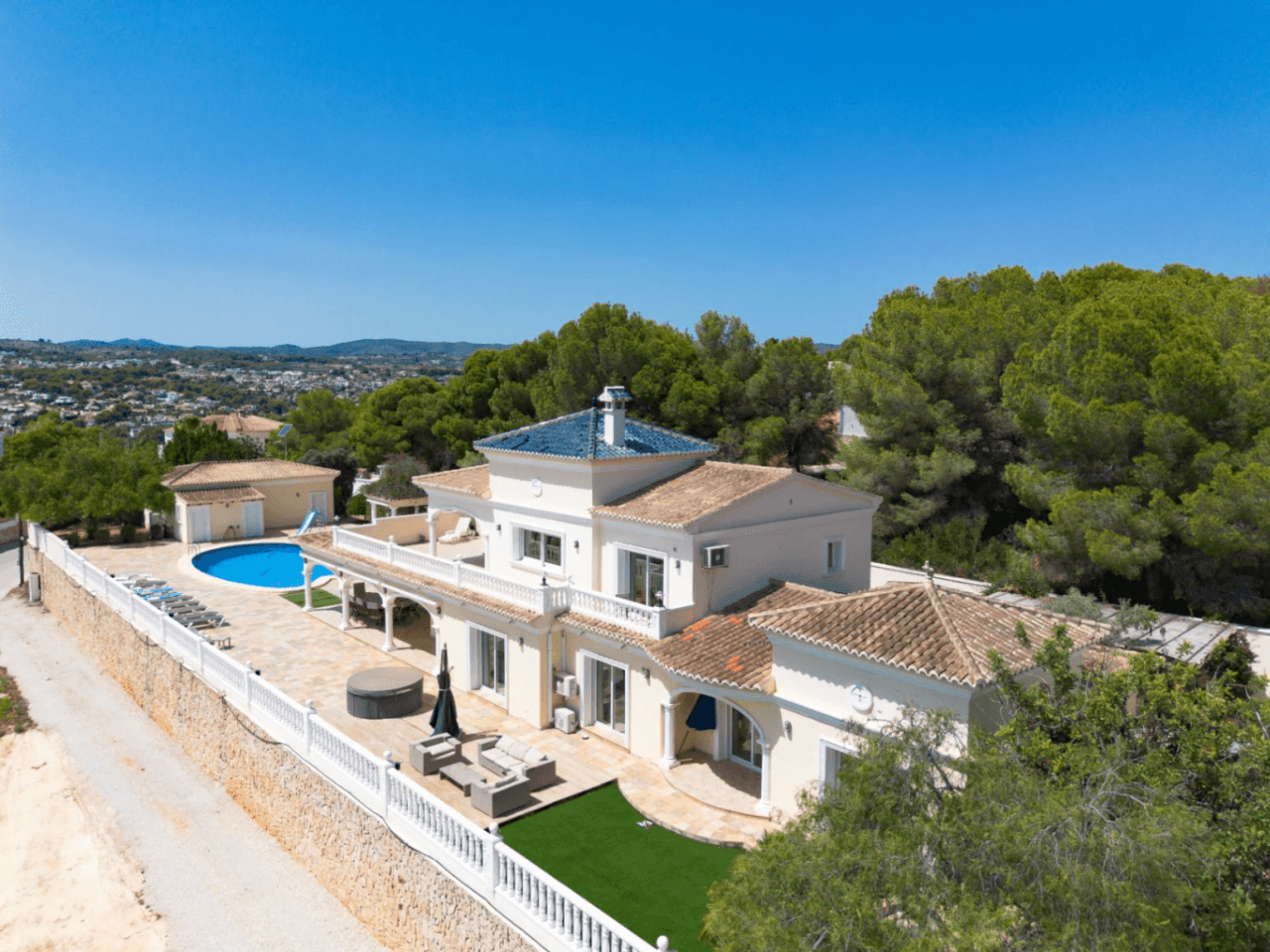 Große elegante Villa mit Meerblick zu verkaufen in Moraira