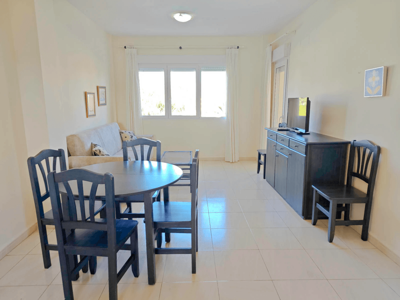 Appartement 2 chambres avec piscine en bord de mer, zone Las Brisas