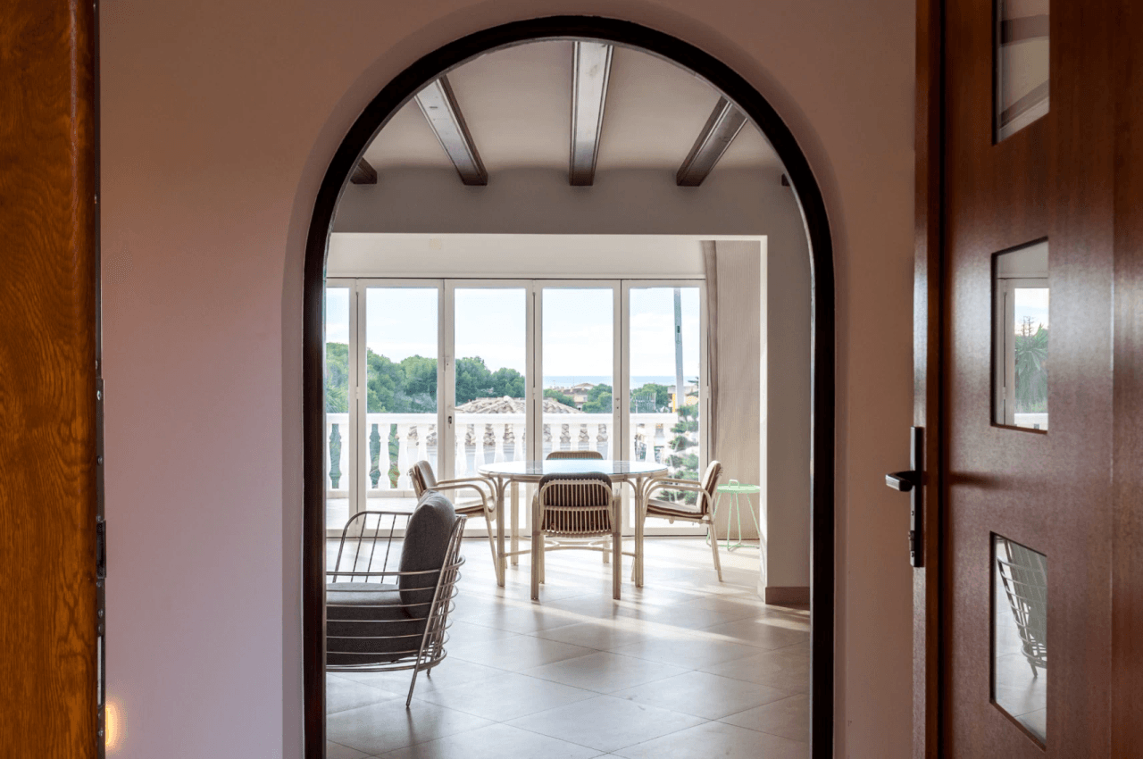 Villa con vista al mar en venta en Moraira, a poca distancia del centro