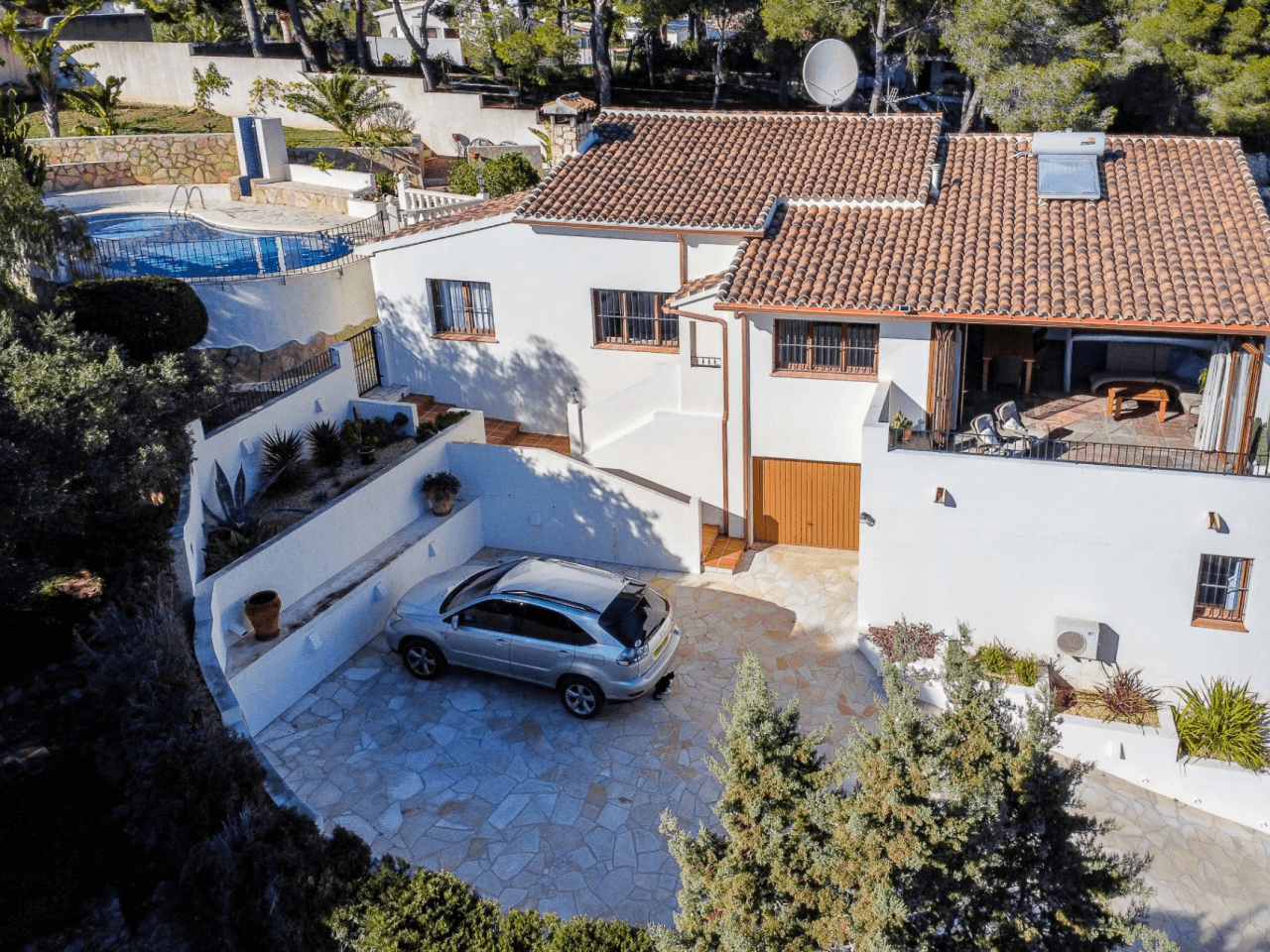 Villa con Vista al Mar en Venta en Moraira a Distancia a Pie de la Playa