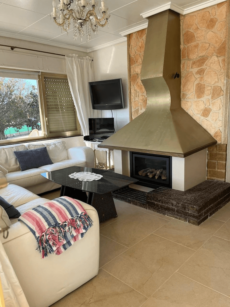 Villa mit Gästehaus, Privatpool und fantastischem Meerblick