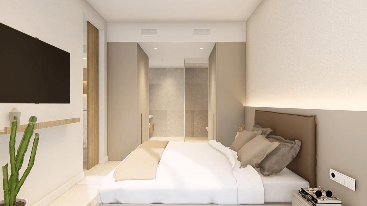 Apartamentos de 3 dormitorios con aire acondicionado, parking privado y piscina privada, situadas en un complejo de golf a solo 500 m de la playa