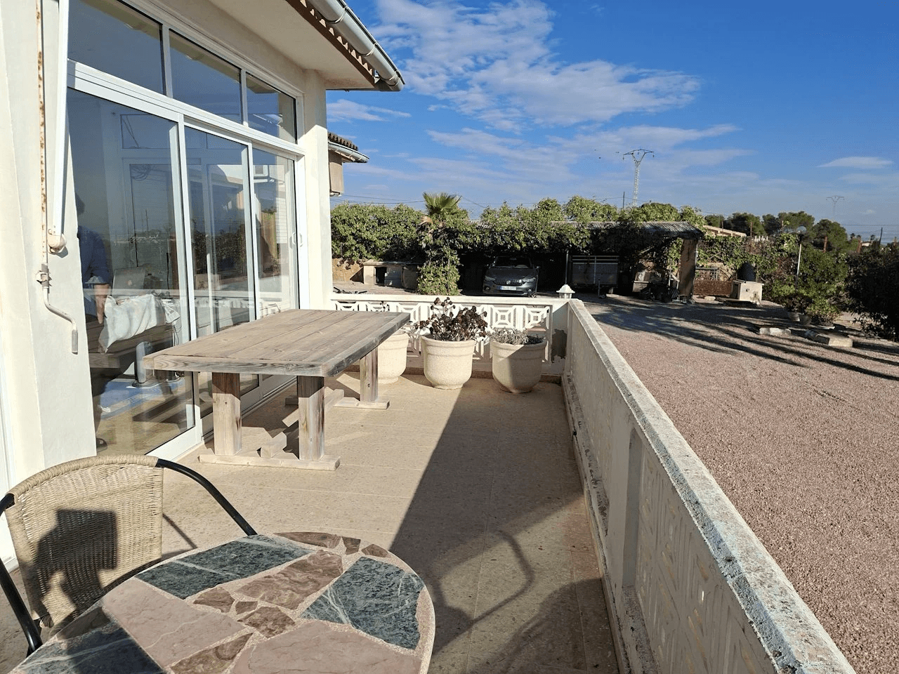Villa mit Gästehaus, Privatpool und fantastischem Meerblick