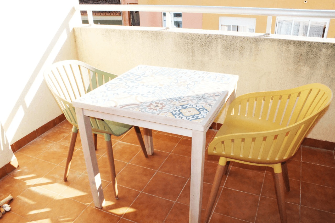 Wohnung in Vergel mit 3 Schlafzimmern, Parkplatz und Abstellraum.