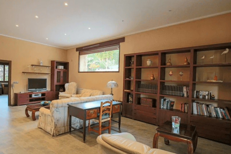Luxuriöse Villa in einer privilegierten Gegend