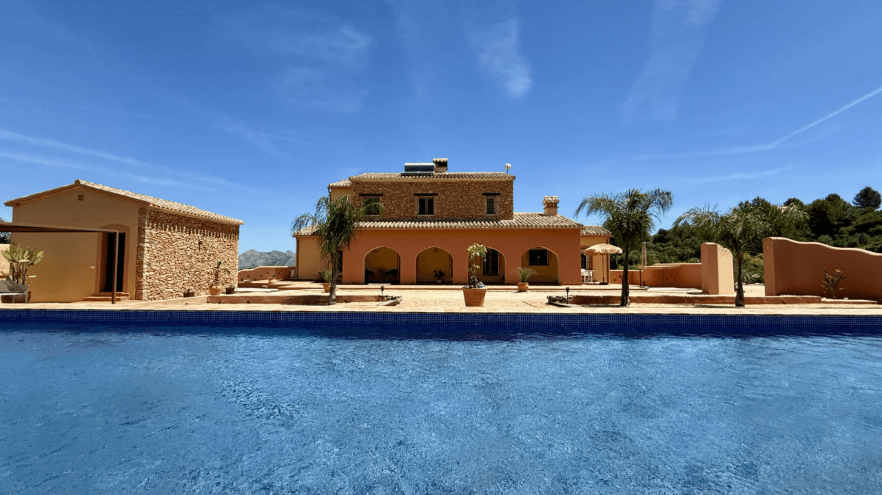 Eine Oase der Ruhe. Traumhaftes Finaanwesen mit großem Grundstück und 100% Privatsphäre nahe Denia, Oliva, Javea.