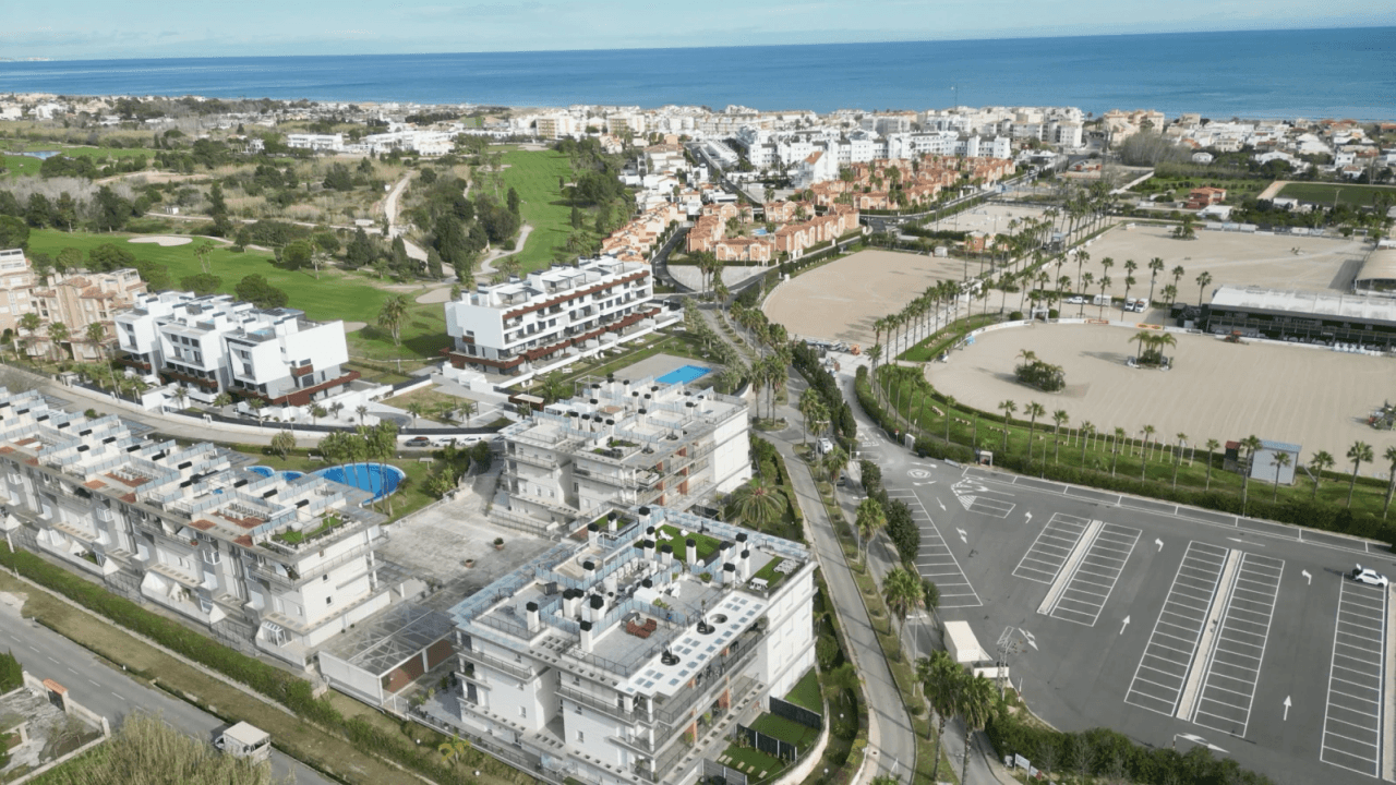 Exklusives Penthouse in Oliva Nova – mediterraner Lifestyle mit internationalem Flair